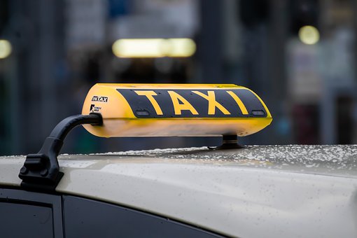 Le taxi conventionné par la CPAM et ses différents services